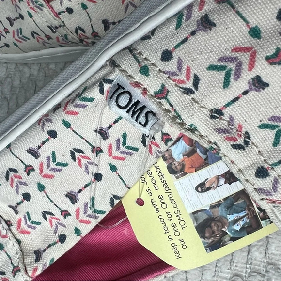 🖤 Toms classic Natural Multi Arrow🖤 - Picture 9 of 12